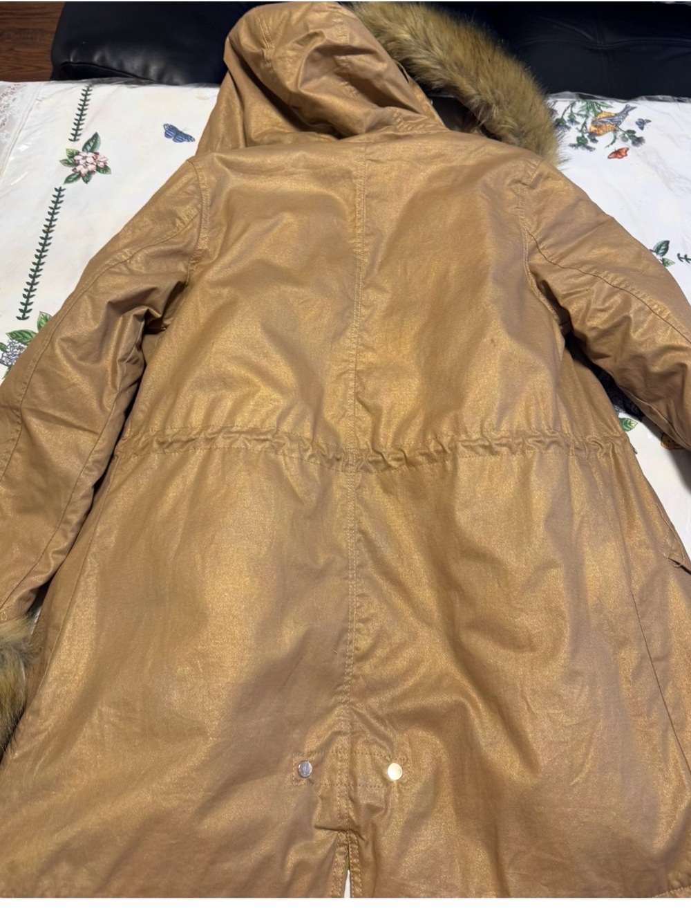 Women’s Tan Hooded Puffer Parka with Faux-Fur Trim
